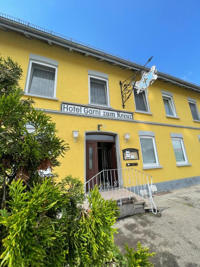 乌尔姆Kreuz! Einfach. Guenstig. Schlafen.住宿加早餐旅馆 外观 照片